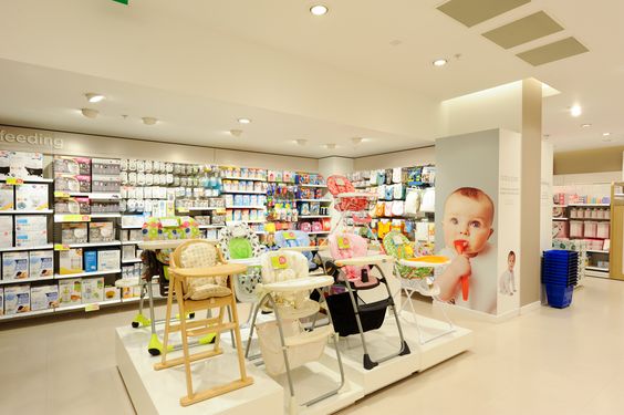 Vking Decor - Đơn vị thiết kế cửa hàng bỉm sữa uy tín tại Đà Nẵng