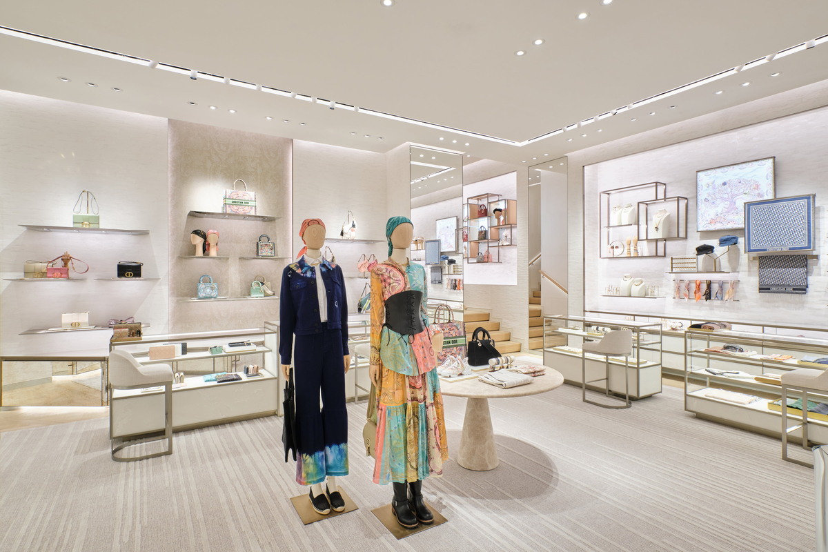 Xây dựng phong cách riêng biệt khi thi công cửa hàng may đo thời trang tại Đà Nẵng