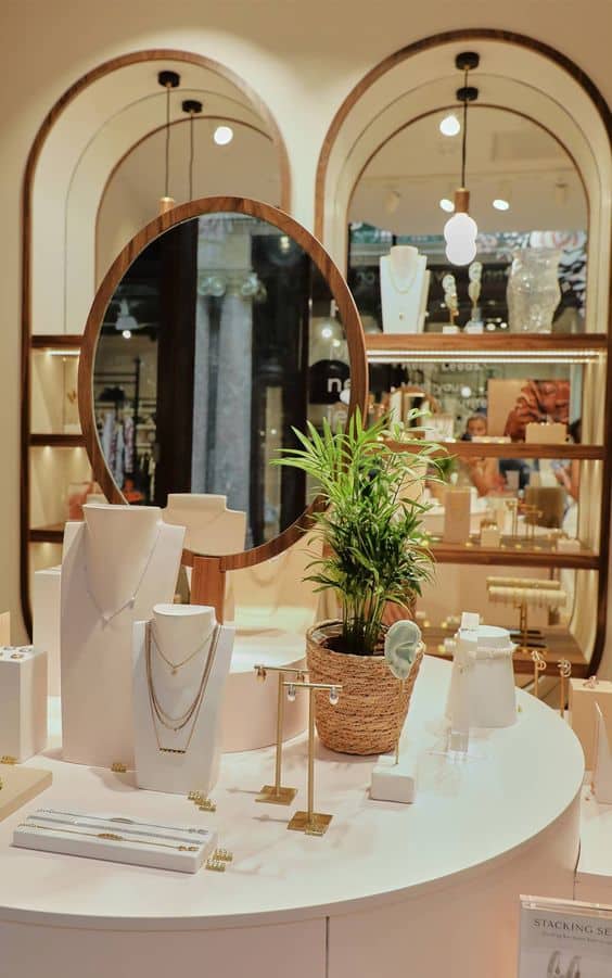 thi công shop phụ kiện tại đà nẵng