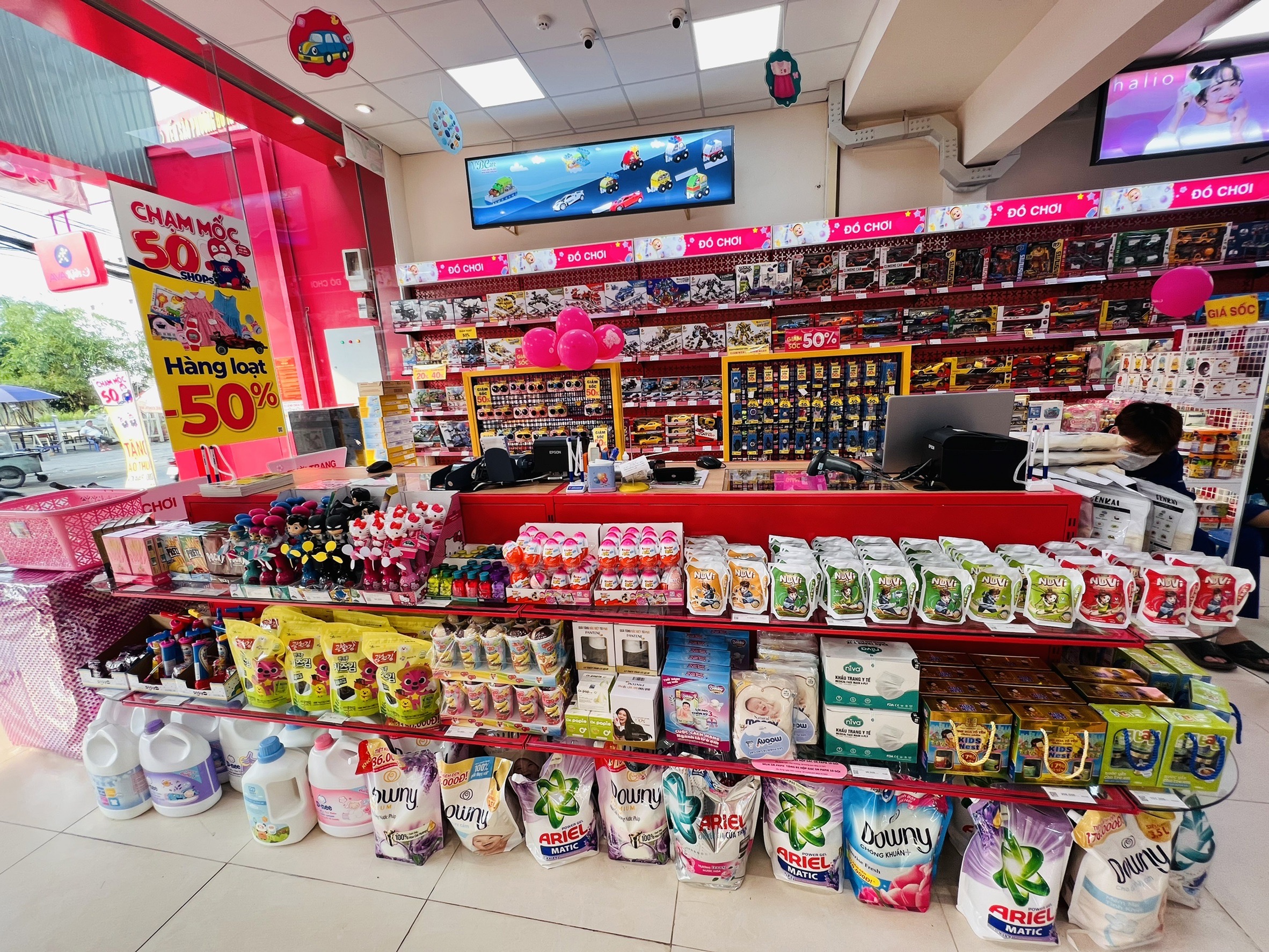 Vking Decor - Đơn vị thiết kế cửa hàng sữa bỉm tại Đà Nẵng chuyên nghiệp nhất